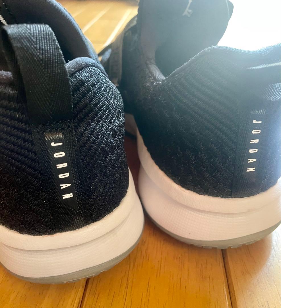 美品　NIKE エアジョーダンフライニットメンズバスケットシューズ　スニーカー