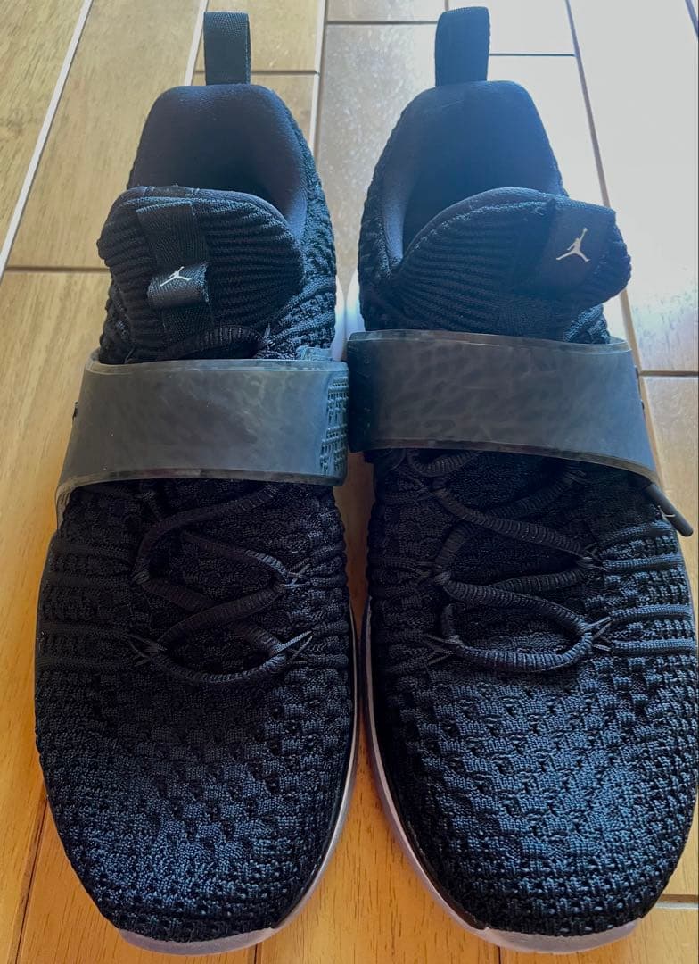 美品　NIKE エアジョーダンフライニットメンズバスケットシューズ　スニーカー