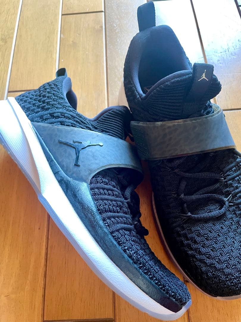 美品　NIKE エアジョーダンフライニットメンズバスケットシューズ　スニーカー