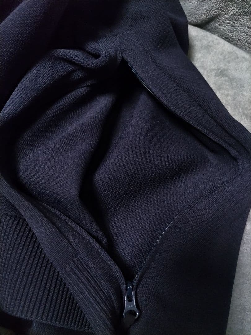 美品　パーリーゲイツ　PGG 　トレーナー　ネイビー