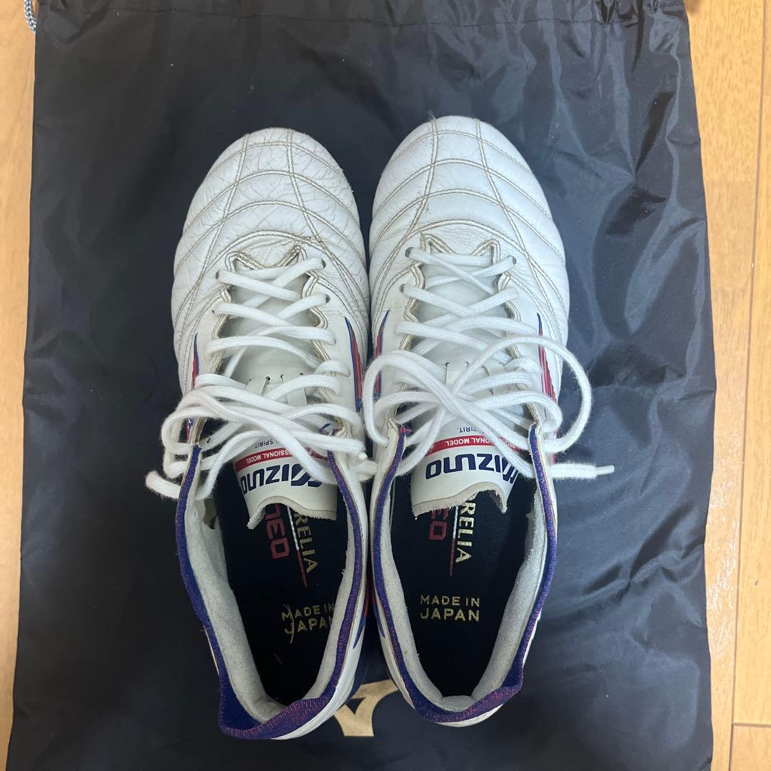 Mizunoモレリアネオ3 限定色白/赤/青　24.5cm