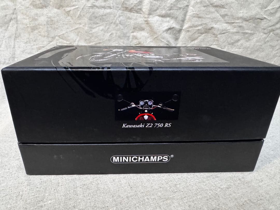 Kawasaki Z2 750 RS ミニカー 1:12 1/12