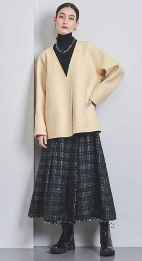 【ももこ】ユナイテッドアローズ Vネック リバー ショートコート