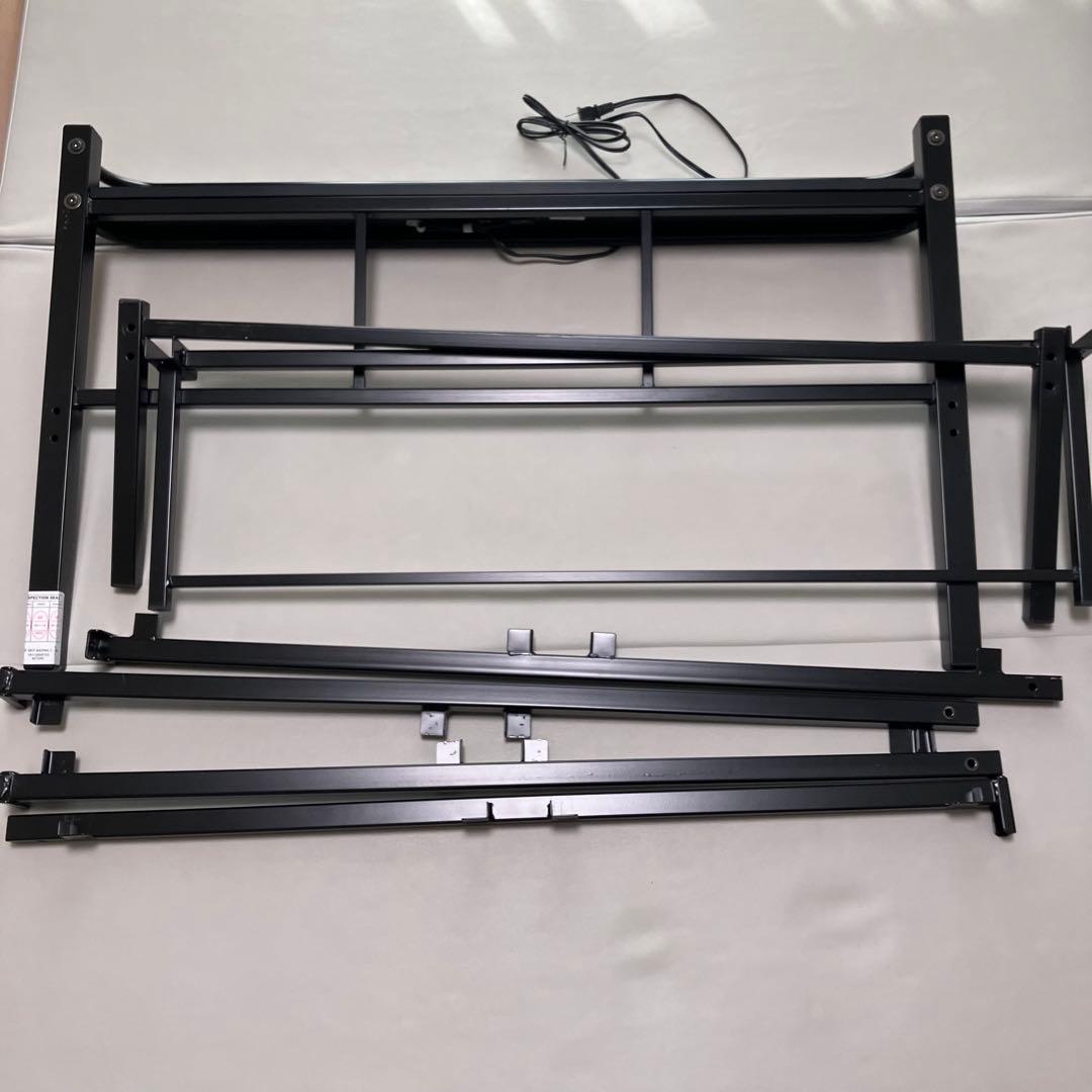 【手渡し可】ニトリ パイプベッド バジーナ シングル　コンセント付き　ブラック