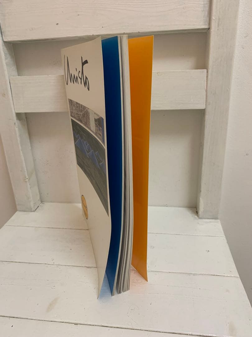 クリスト展 ヴァレーカーテンの全貌とアンブレラ・プロジェクトのためのドローイング