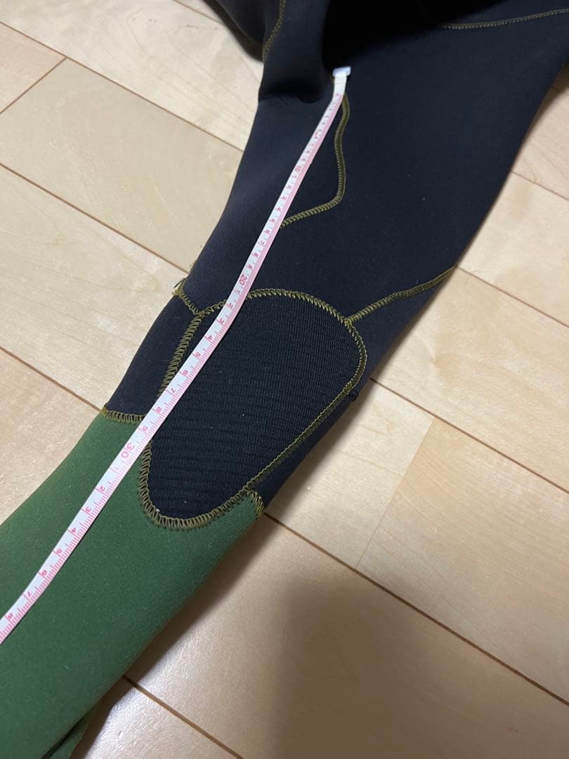 The Rlm rubber キッズ　3mmフルスーツ グレー/赤/緑