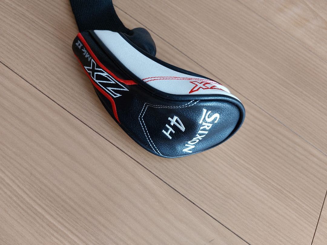 スリクソンZX MkⅡ 4u 22°　ヘッドカバーあり、おまけシャフト付き