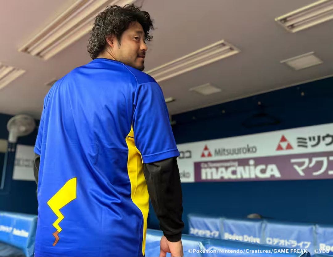 横浜DeNAベイスターズ ポケモンプラクティスTシャツ ピカチュー