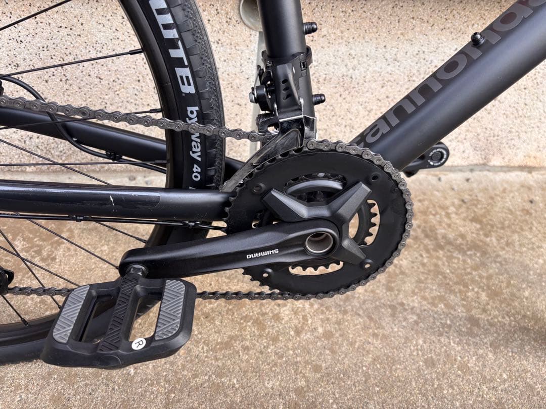 自転車本体 CANNONDALE. BADBOY2