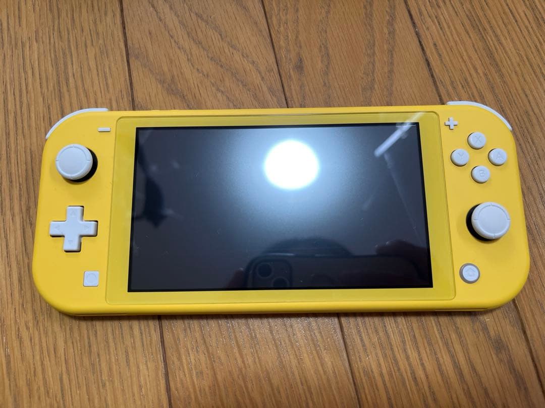Switch Lite スイッチライト イエロー 外箱あり おまけ付き