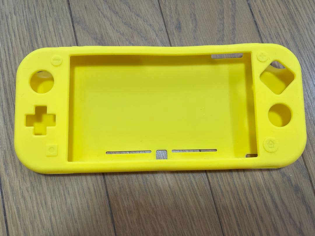 Switch Lite スイッチライト イエロー 外箱あり おまけ付き