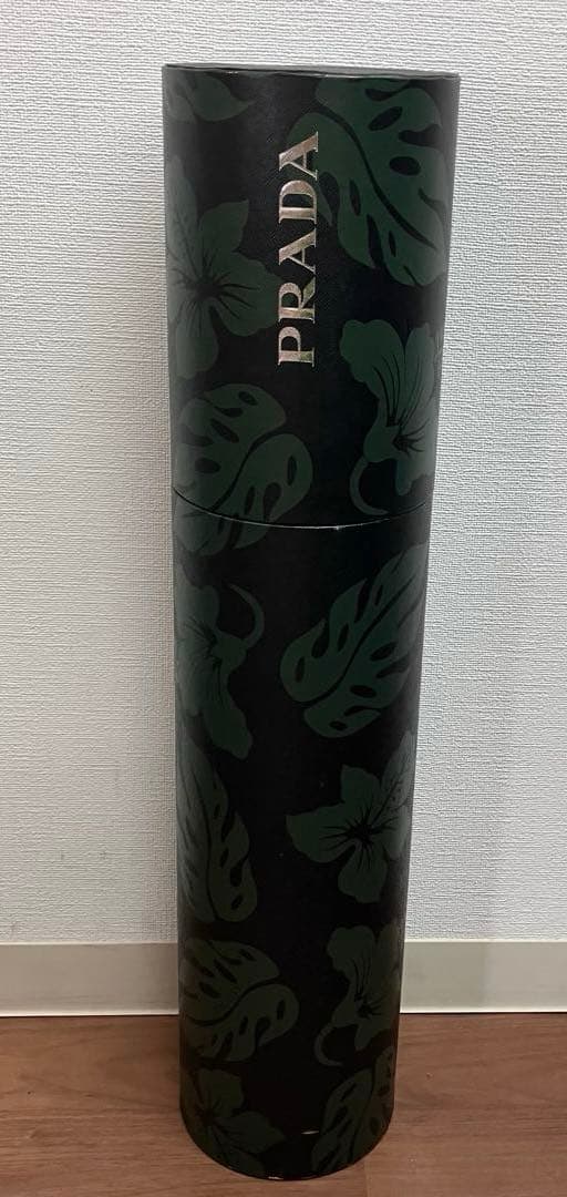 希少【PRADA/プラダ】ヨガマット　yoga エクササイズ　ハワイアン柄　箱付