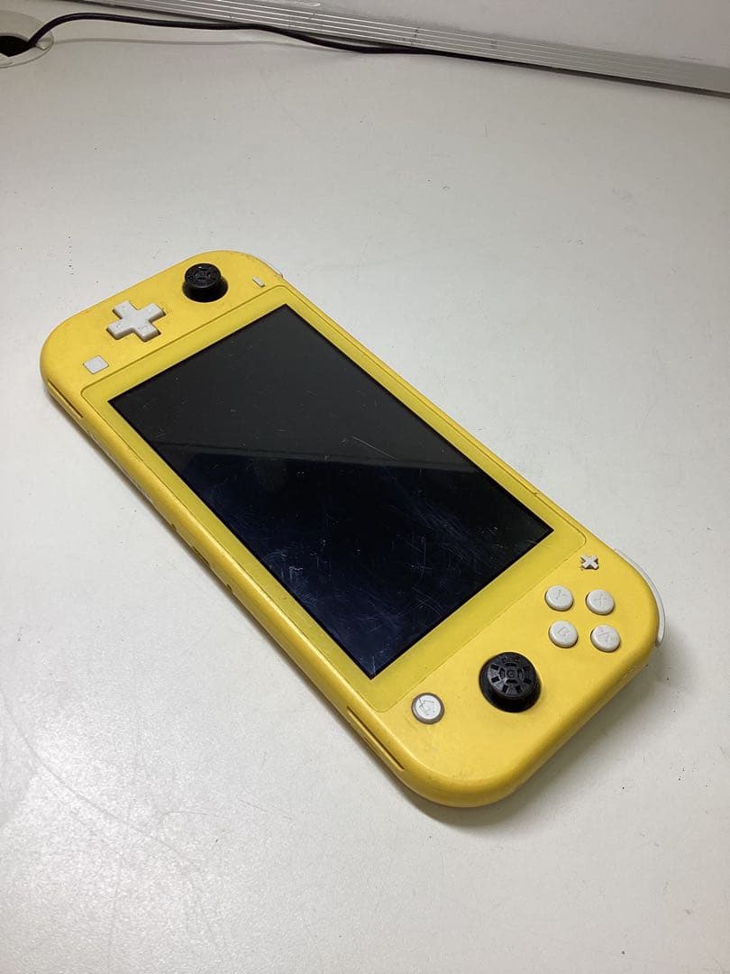 た*か様 ジャンク品　Nintendo SWITCH HDH-001　黄色