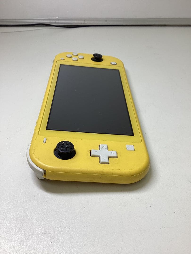 た*か様 ジャンク品　Nintendo SWITCH HDH-001　黄色