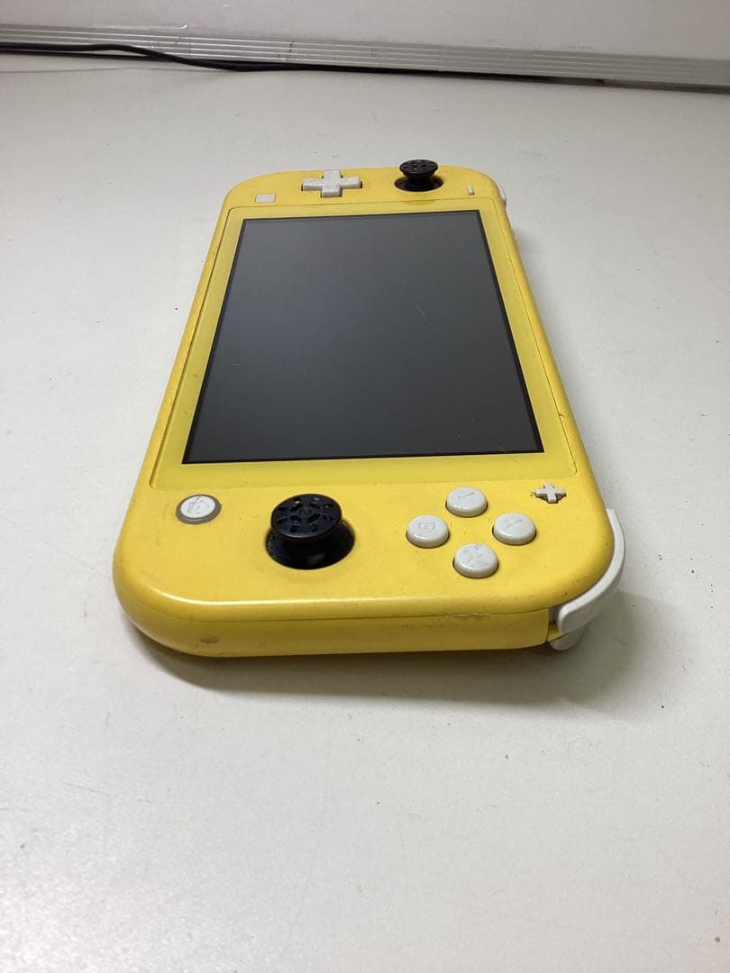 た*か様 ジャンク品　Nintendo SWITCH HDH-001　黄色