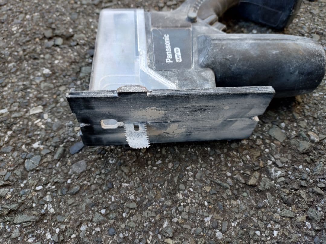 Panasonic 充電 角穴カッター 本体のみ EZ45A3