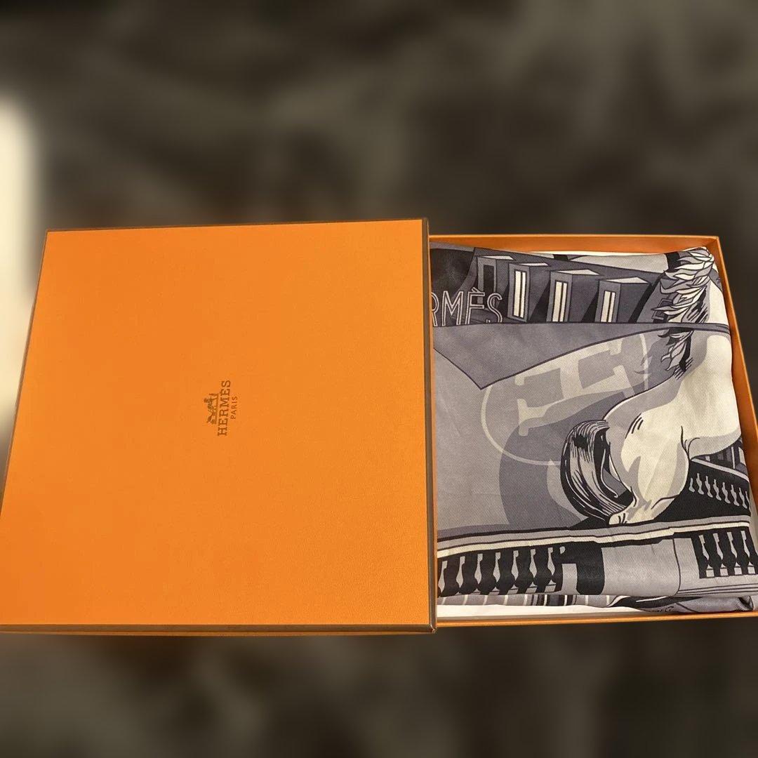 エルメス　シルクスカーフ　カレー70