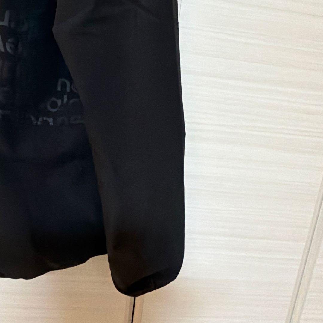 New Balance ブラックジャケット