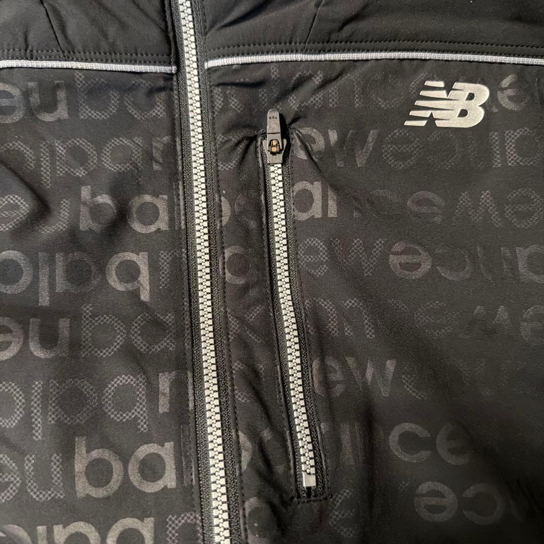 New Balance ブラックジャケット