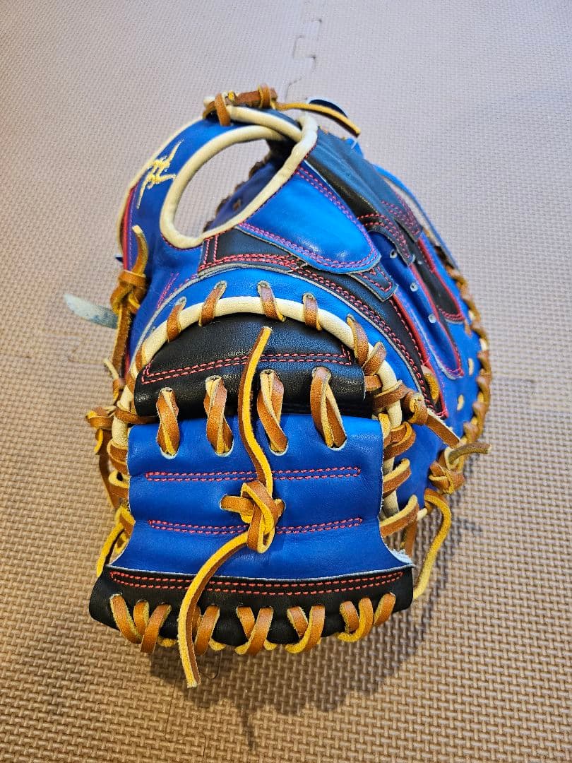 極美品　型付け済み　カナメミット　キャッチャーミット