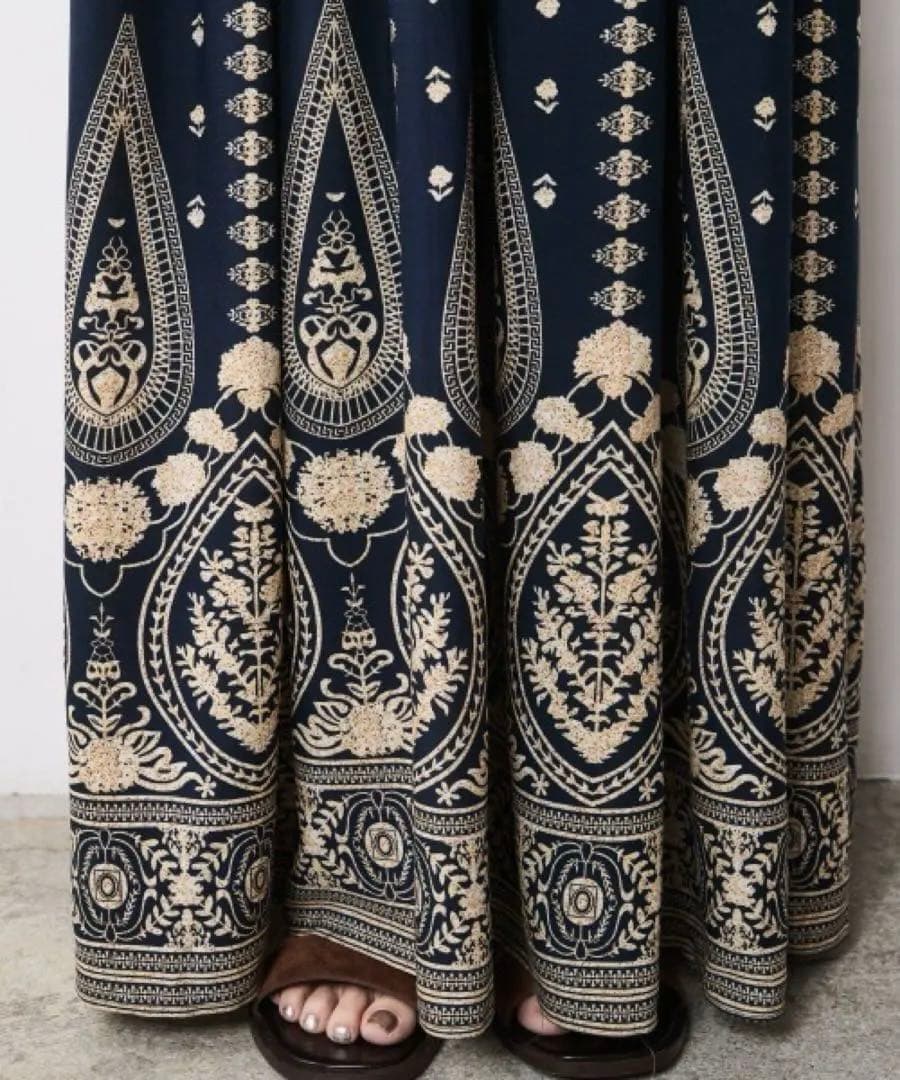 【最終価格】エスニックパネルプリントマキシワンピース Mサイズ 定価9,890円