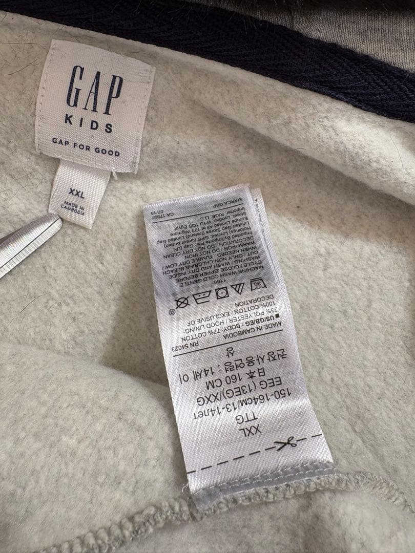 レア★ファーGAP十字架ワッペン星y2kパーカー　平成ギャルNANAストリート