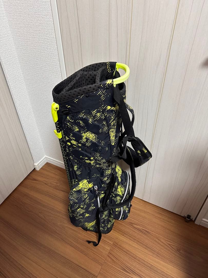 OUUL オウル　スタンド付きキャディバッグ　軽量　訳あり