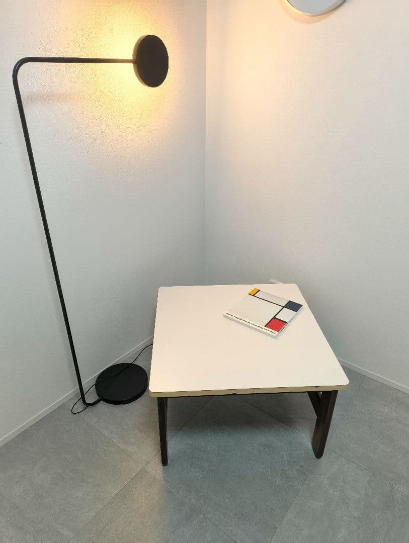 ヴィンテージ　レトロ　ミッドセンチュリー　スクエアコーヒーテーブル　木製　白天板