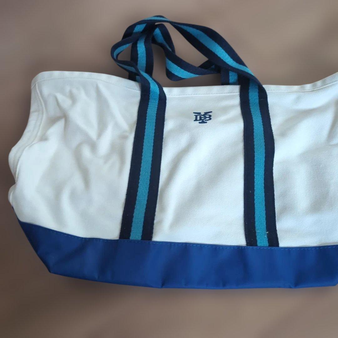 ベイスターズ☆新品ほかバッグ5点、Tシャツ、小物