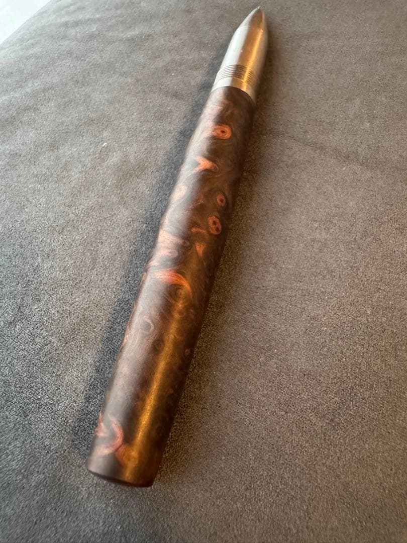 工房楔　クローズドエンド楔　チタンボールペンカスタム　黒檀こぶ杢