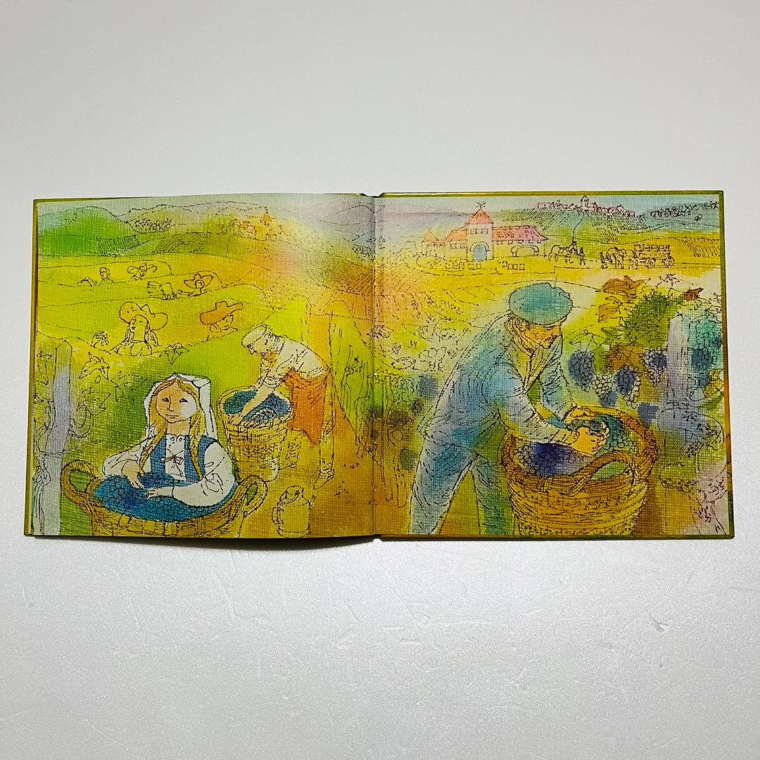 洋書The Grape that Ran away WILLIAM STOBBS