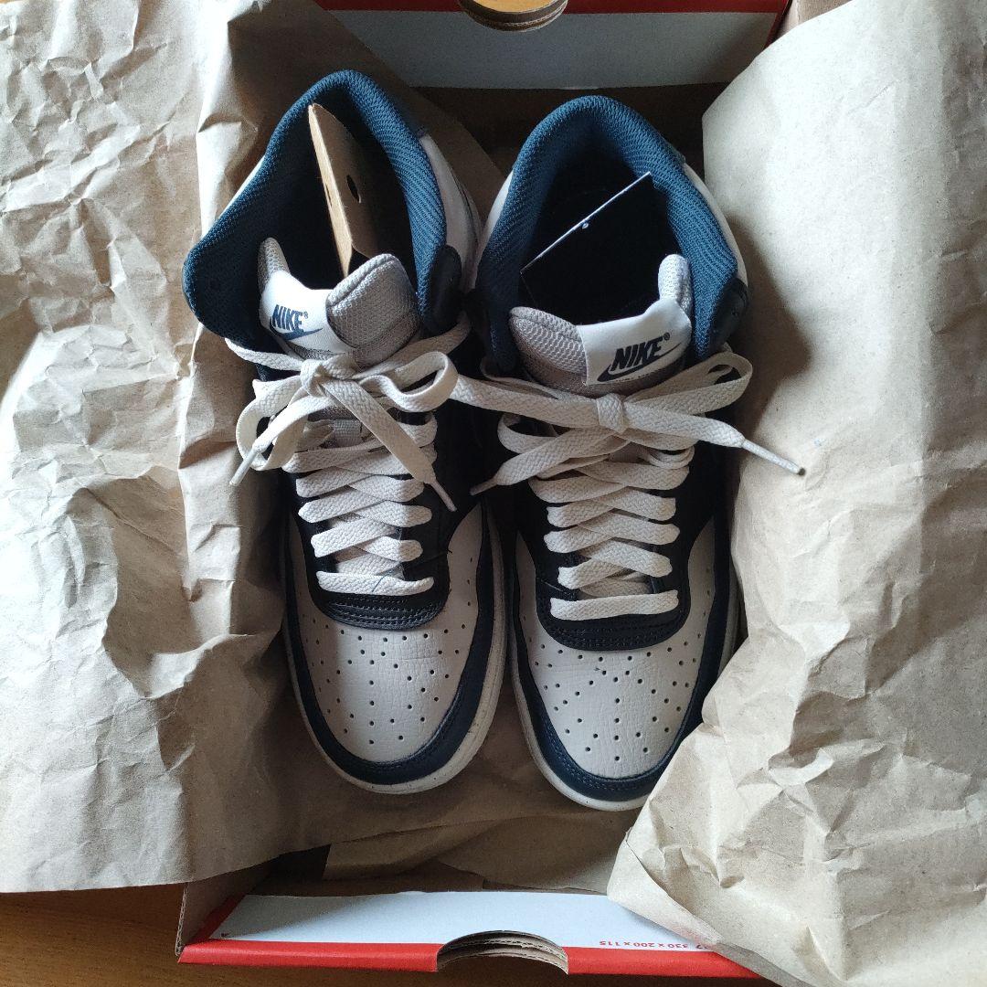 Nike Court Vision ハイカットシューズ ホワイト/ネイビー