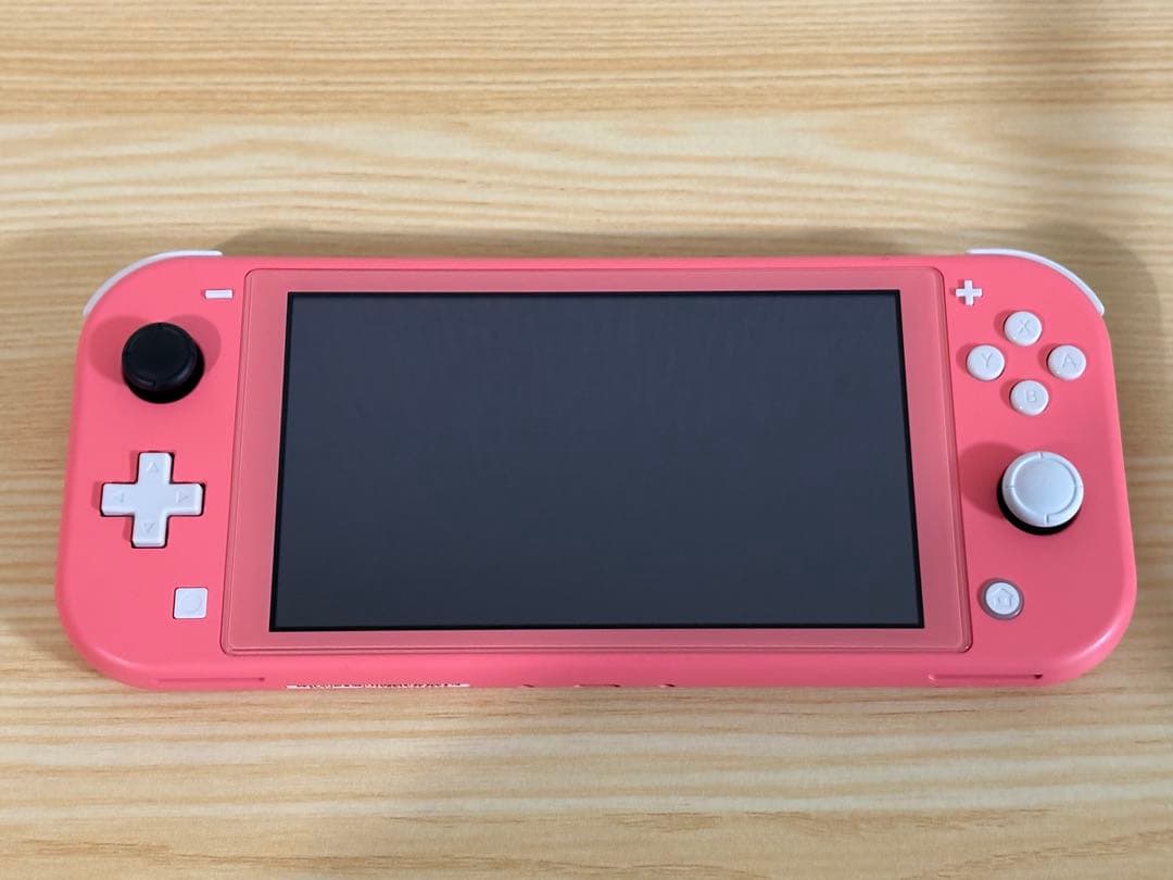 ニンテンドースイッチライト Nintendo Switch Liteコーラル