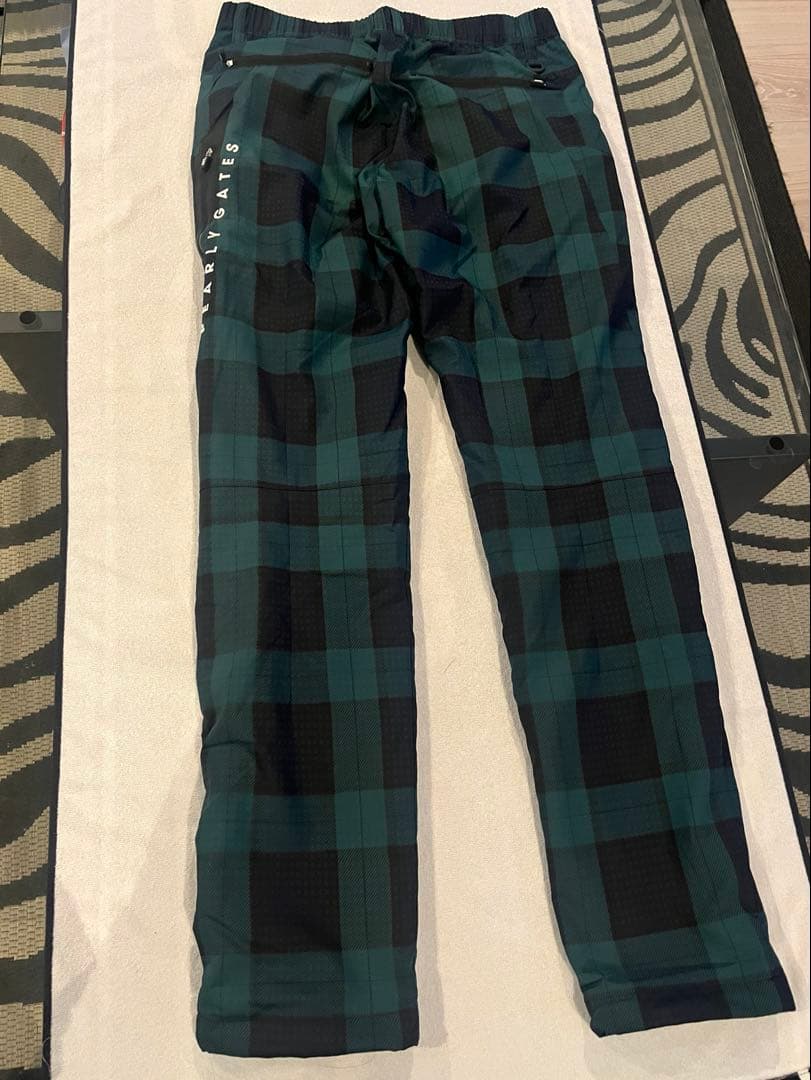パーリーゲイツ　防風グリーン・ブラック チェックパンツ　サイズ4