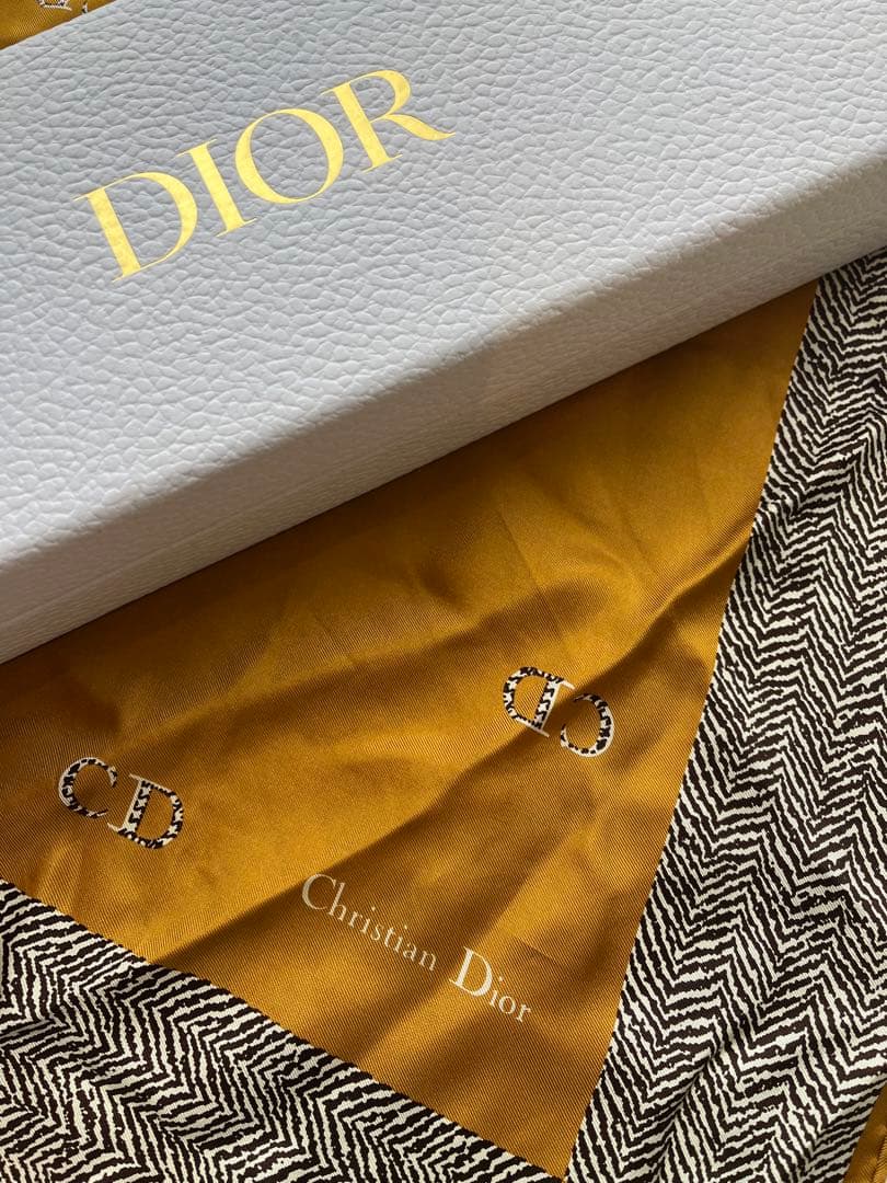 【極美品】ChristianDior シルクスカーフ マスタードキャメル　シルク