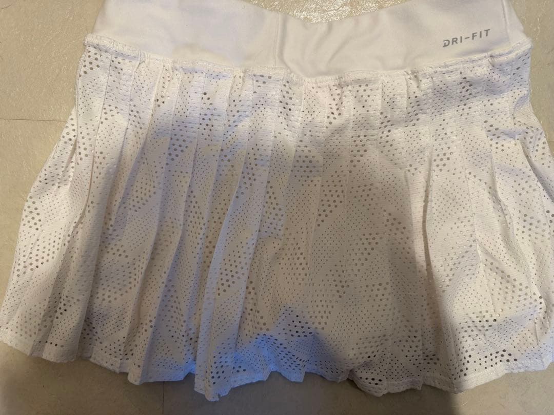 新品　シャラポワ　Nike DRI-FIT ホワイトスカート
