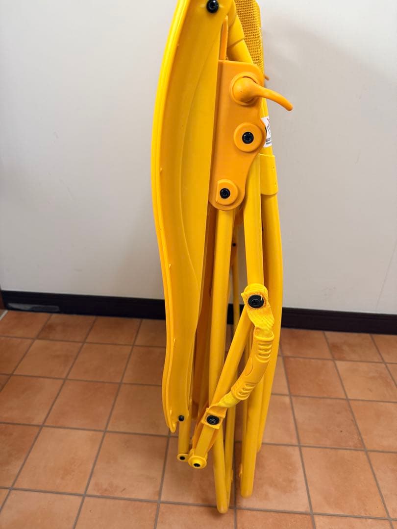 Coleman イエロー リクライニングチェア