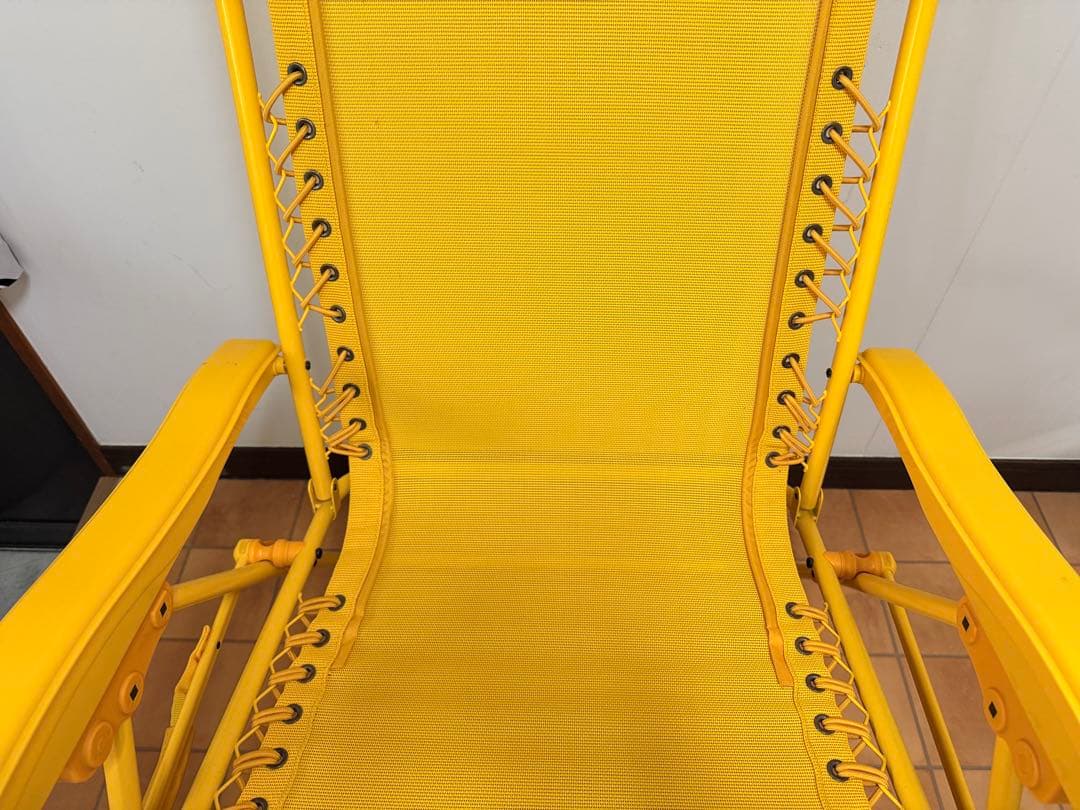 Coleman イエロー リクライニングチェア