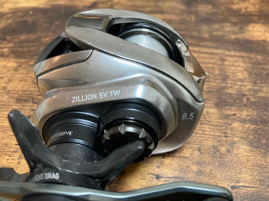 ダイワ　ジリオン ZILLION SV TW 8.5 ベイトリール