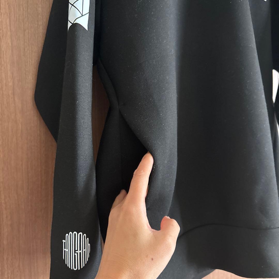 TANGRAM ブラック パーカー
