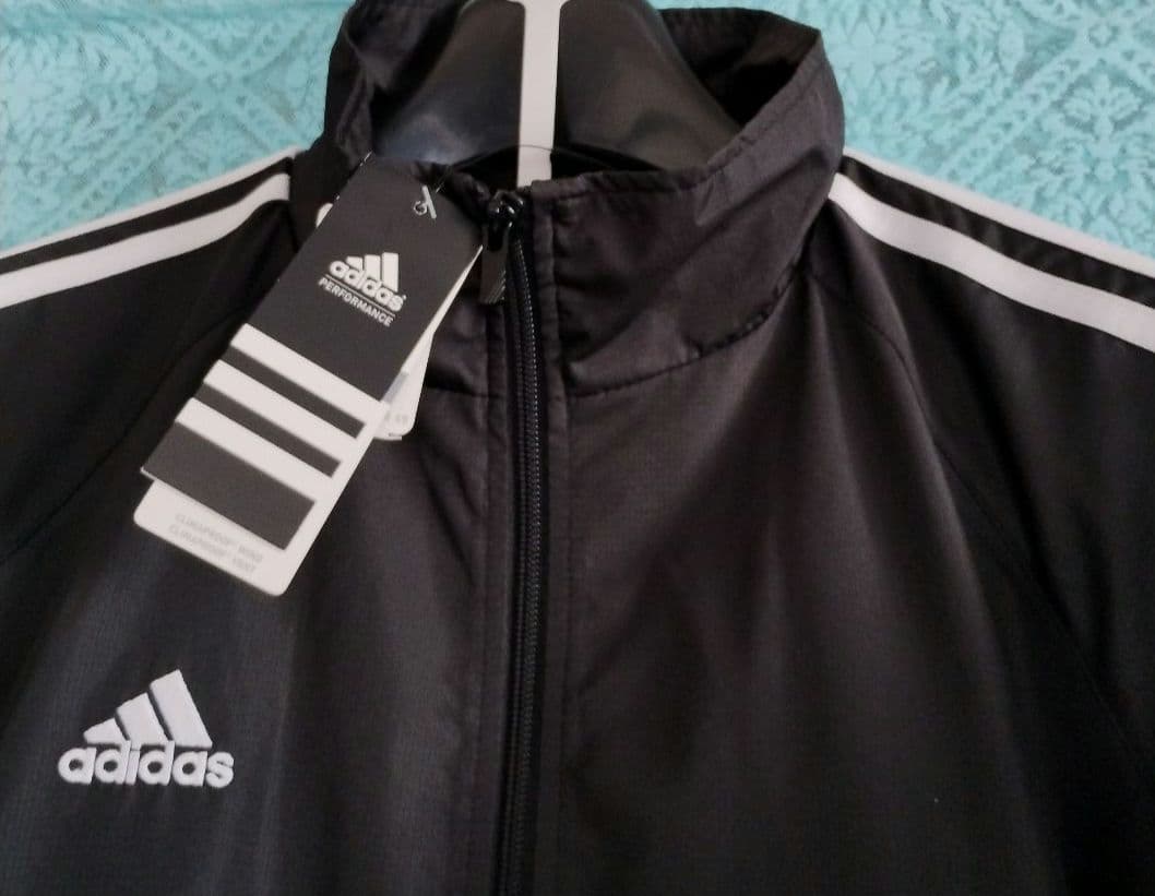 新品メンズOサイズアディダススポーツウェア上下セットCLIMAPROOFWIND