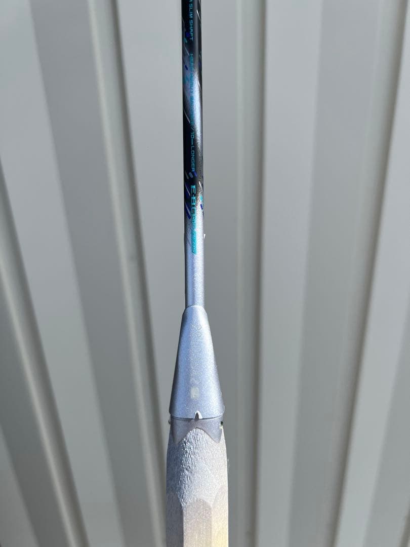 【美品】YONEXアストロクス88Dプロ4UG5 3AX88D-P