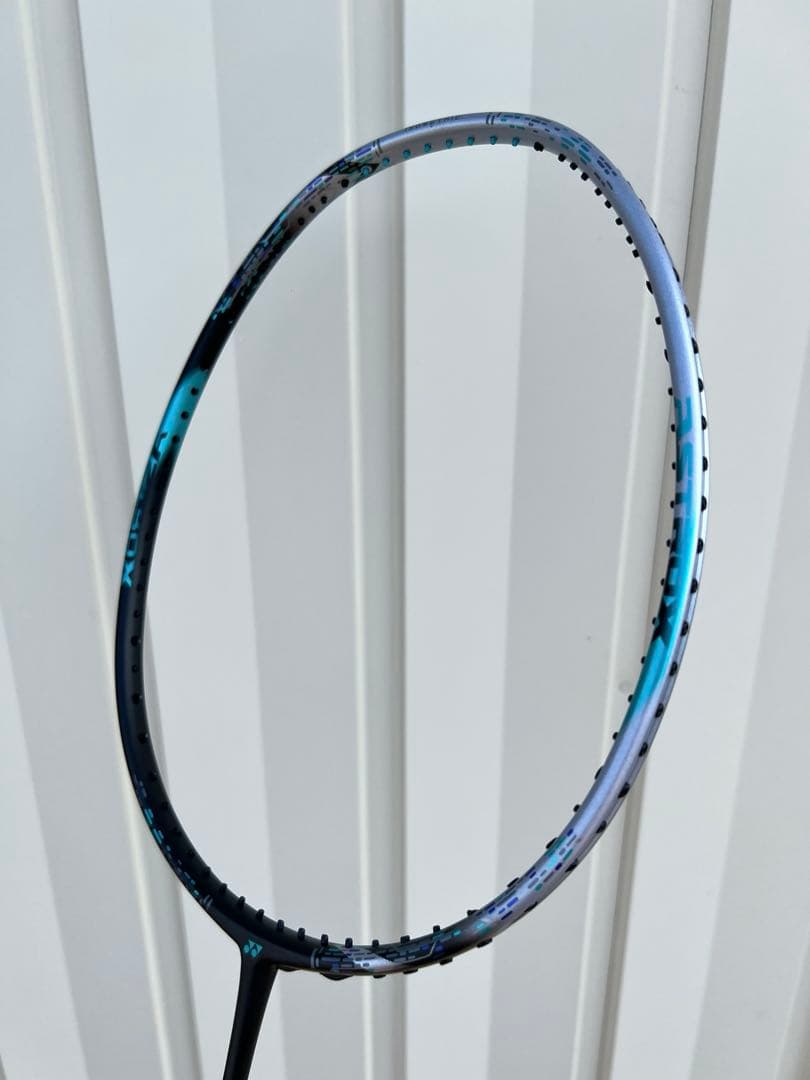 【美品】YONEXアストロクス88Dプロ4UG5 3AX88D-P