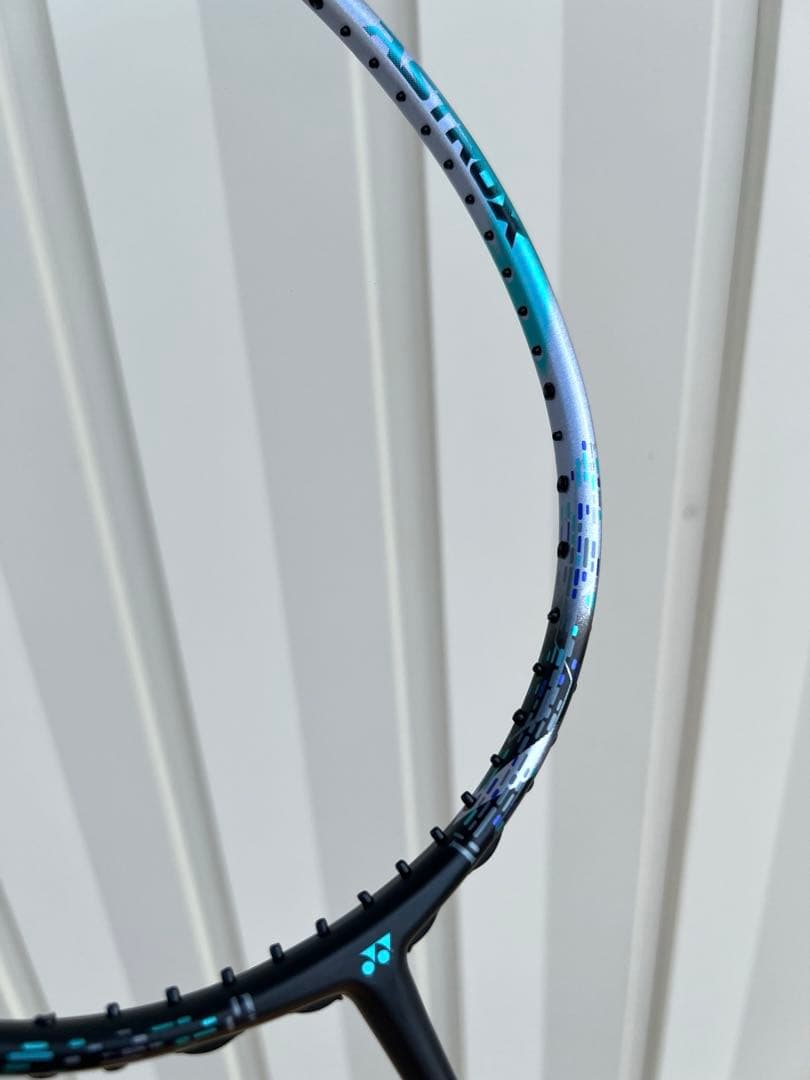 【美品】YONEXアストロクス88Dプロ4UG5 3AX88D-P