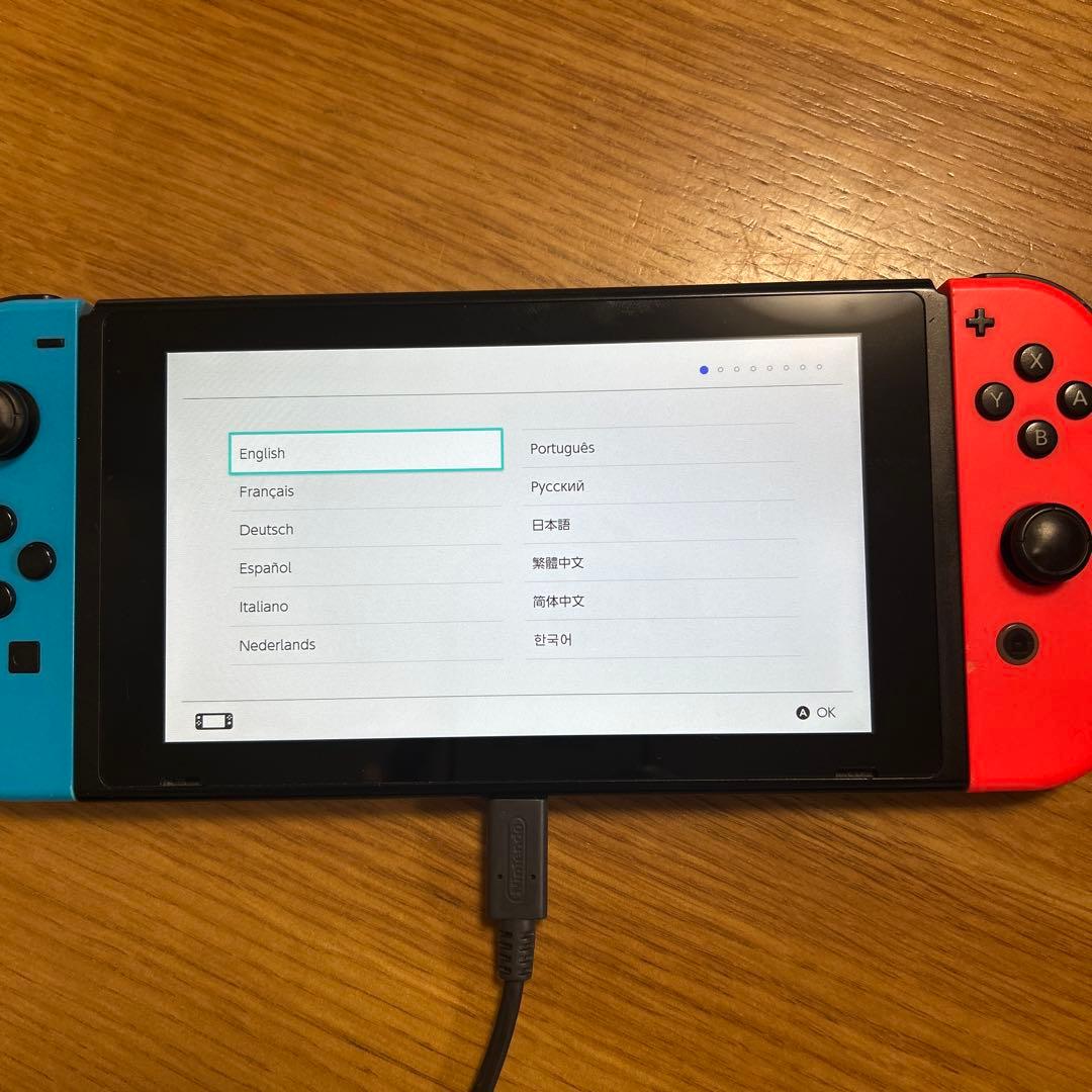 任天堂　スイッチ本体