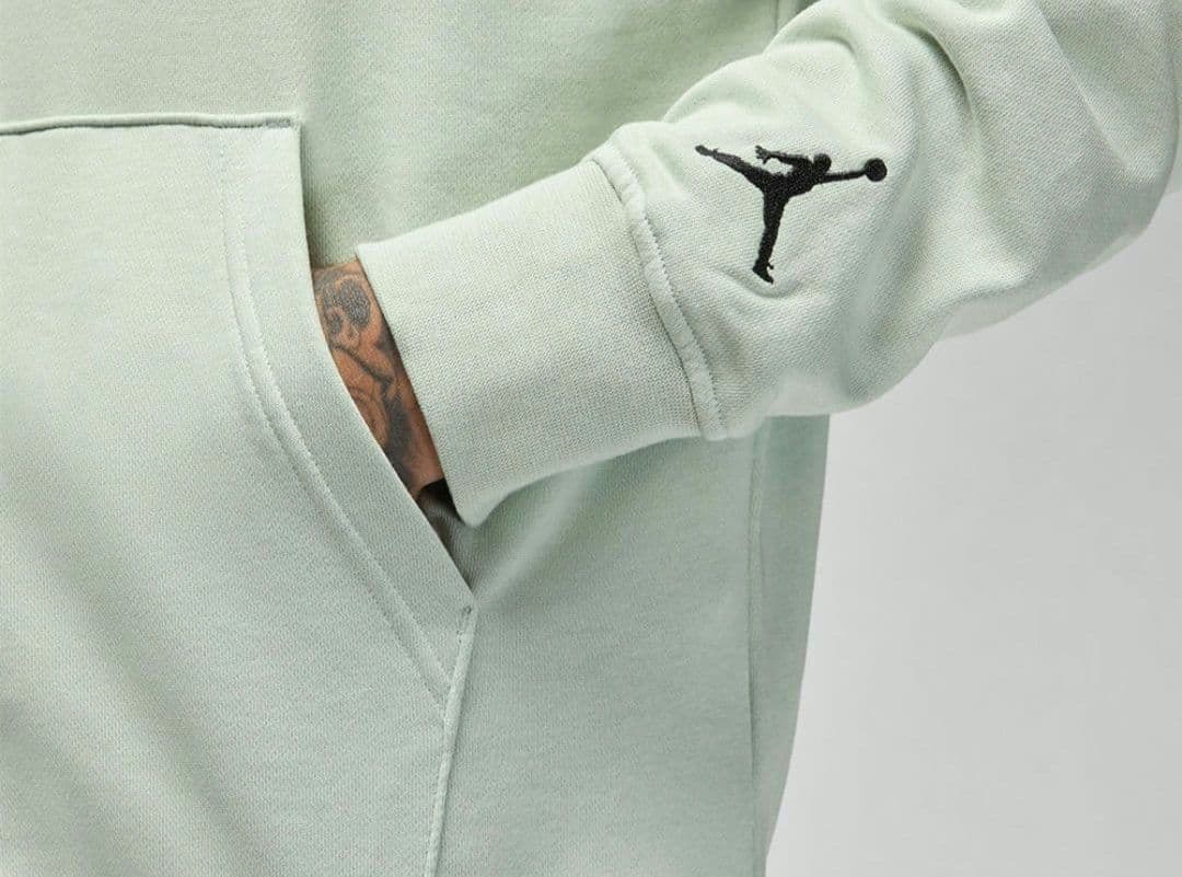 週末値下げNIKEジョーダン FLT MVP フリース プルオーバーフ