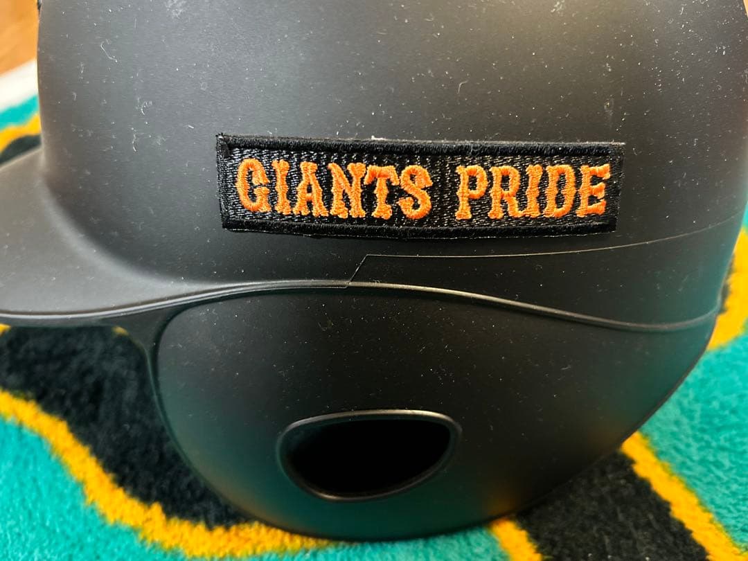 巨人軍　ジャイアンツ　プロモデルヘルメット　ジャンク品 GIANTSPRIDE