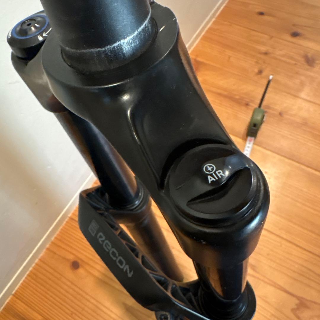 た*や様 良品ROCK SHOX Recon 140mm 29erフロントフォー