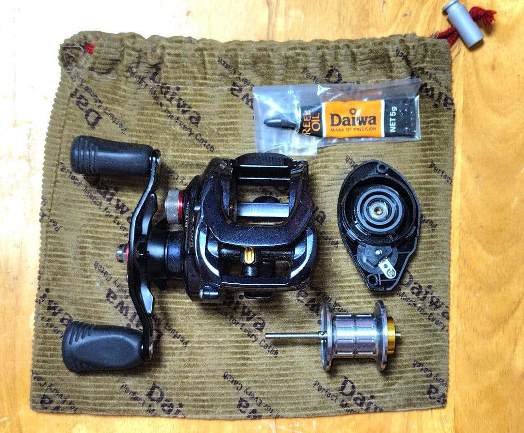 DaiwaタトゥーラTW100 7.3 : 1 ユーズド品 中古