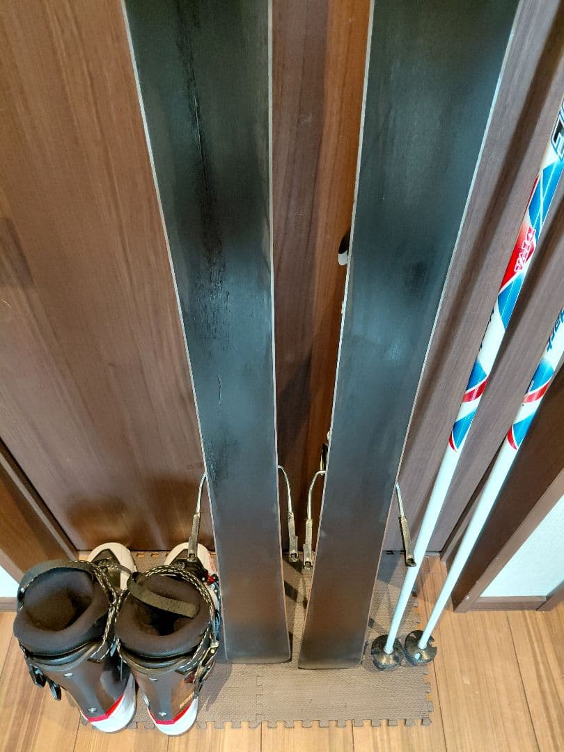 SWALLOW 学生/女性・小柄な男性用 スキーセット メンテ・WAX済み✔